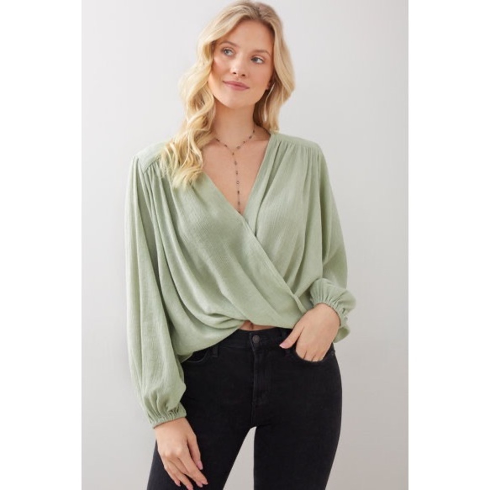 💕NWT Free People Check On It Wrap Top Green - Picture 3 of 9